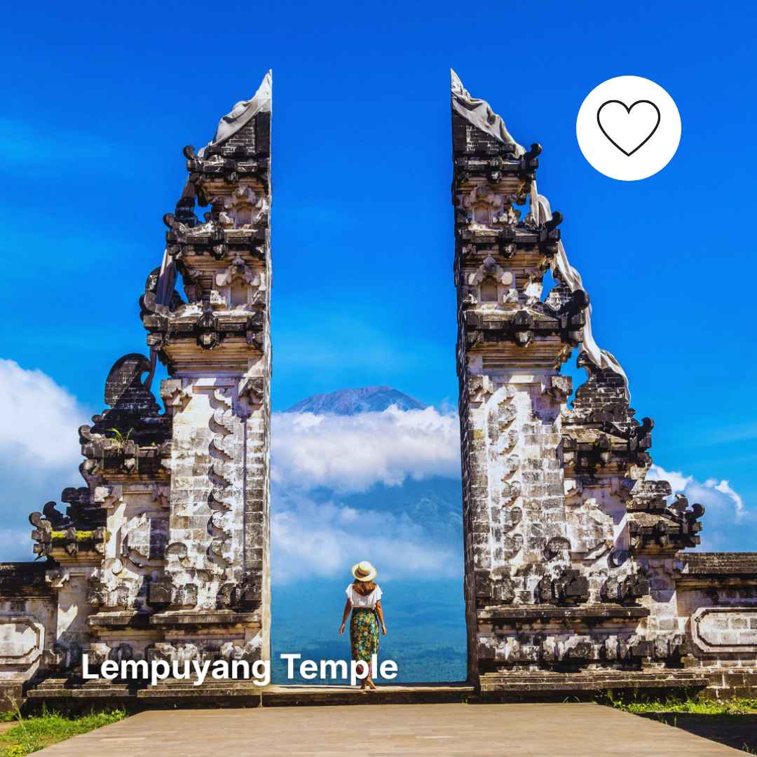 At Lempuyang Temple Best Posing