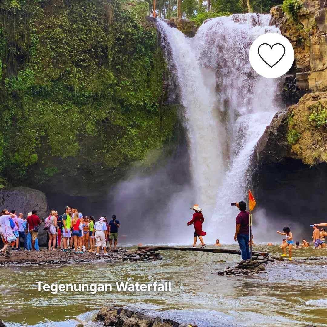 Tegenungan Waterfall Busy Time